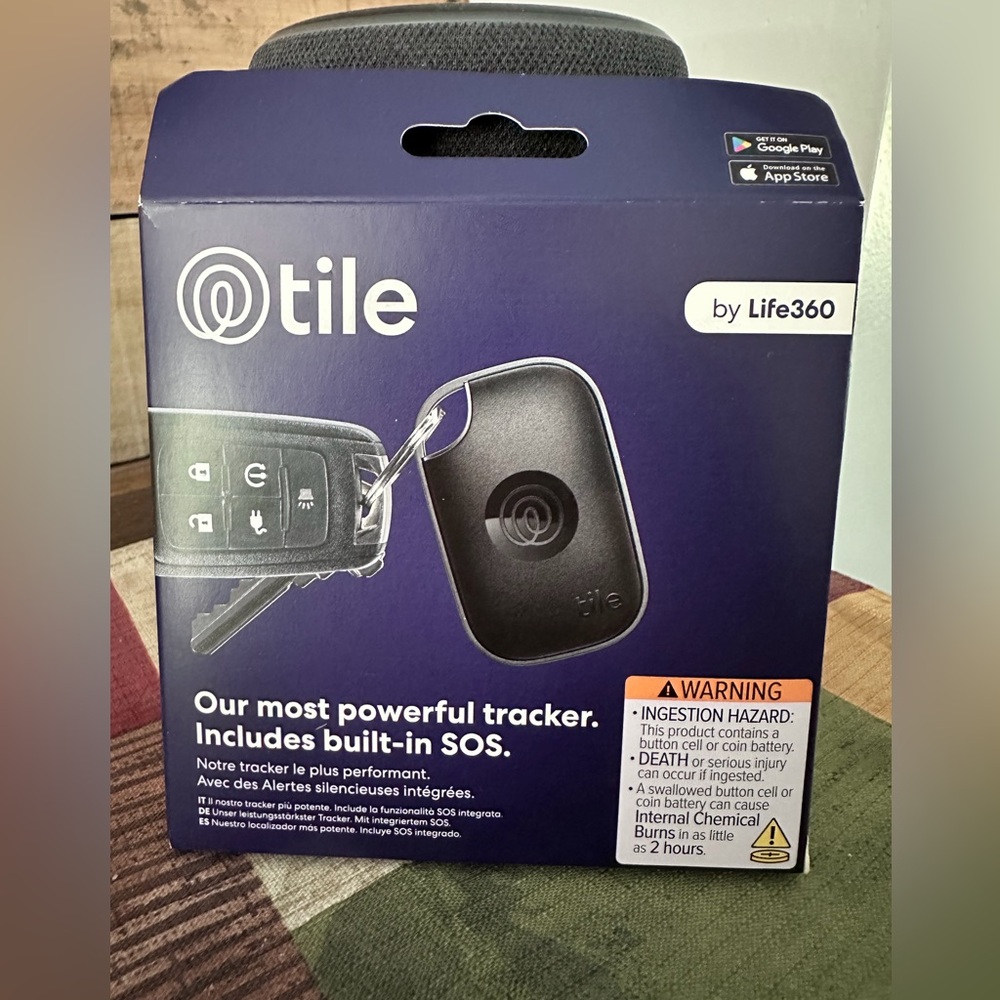 Life360 Tile Pro Bluetooth Tracker with Built-in SOS New